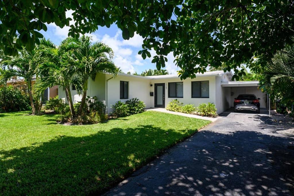 Holiday home Paradise 3 Bedroom With Heated Pool Close To *